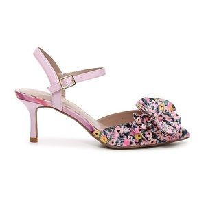 Betsy Johnson Feminine Neena Pump